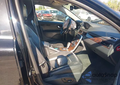 2012 Volvo Xc70 T6 z USA, uszkodzony, nr VIN YV4902BZ3C1138352